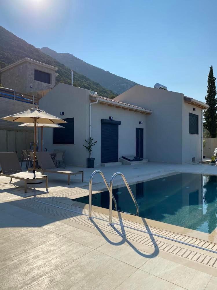 Ionian Stone Luxury Villa Никиана Экстерьер фото
